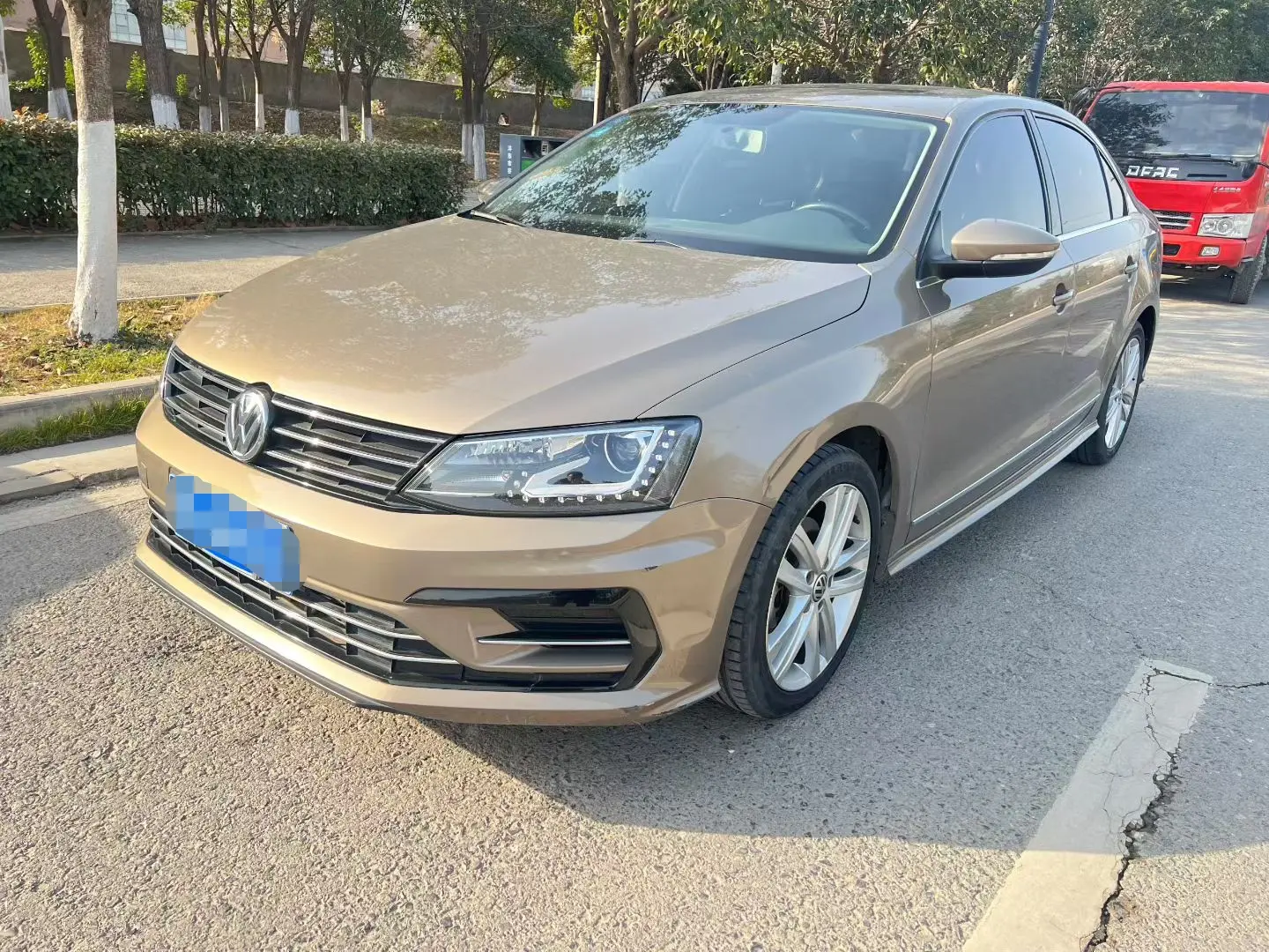 Volkswagen Sagitar  из Китая