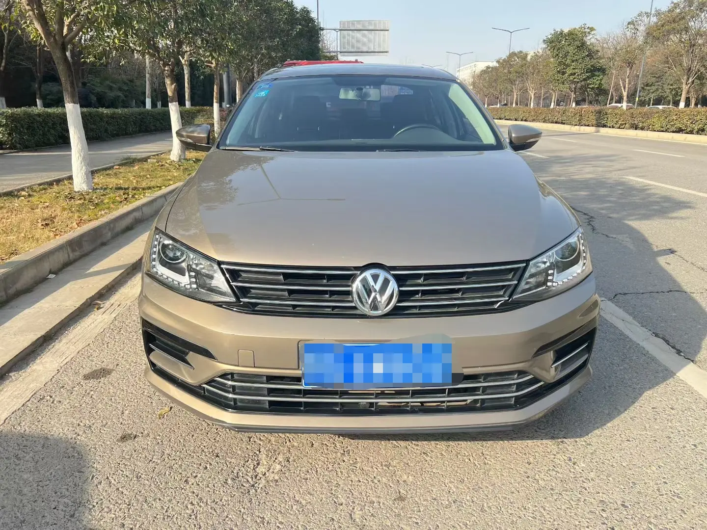 Volkswagen Sagitar  из Китая