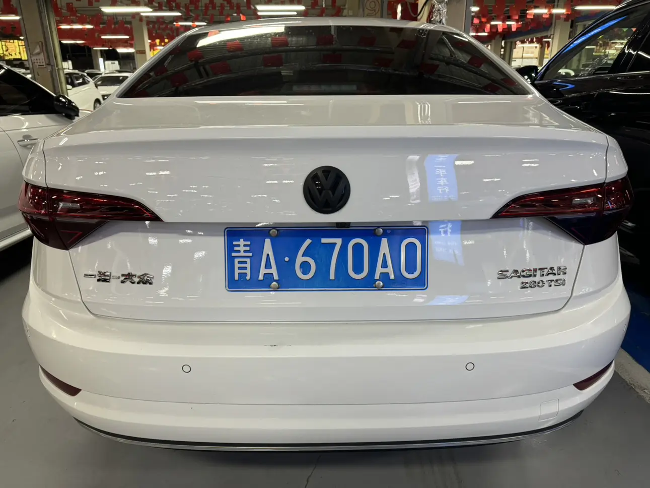 Volkswagen Sagitar  из Китая