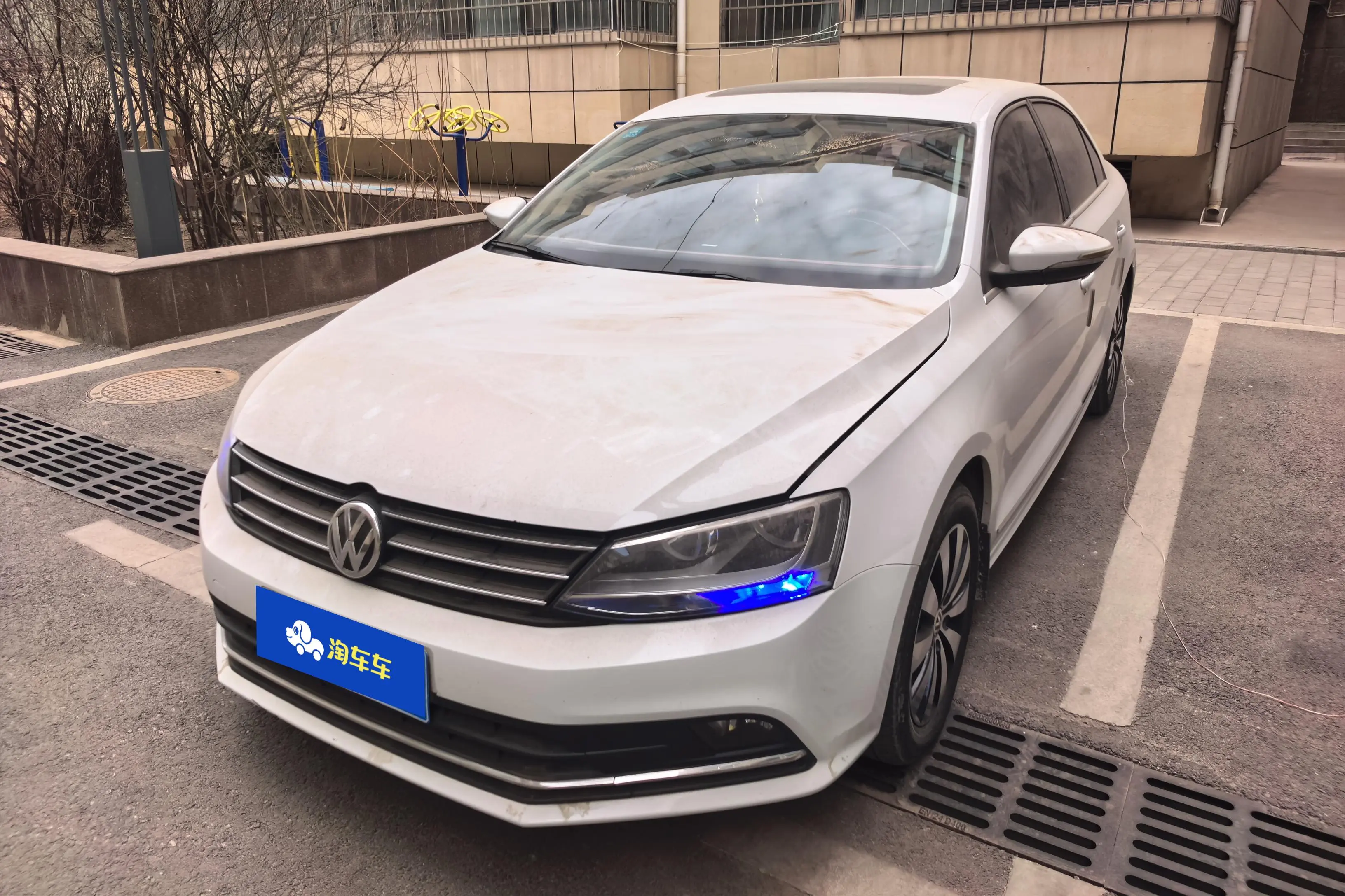 Volkswagen Sagitar  из Китая