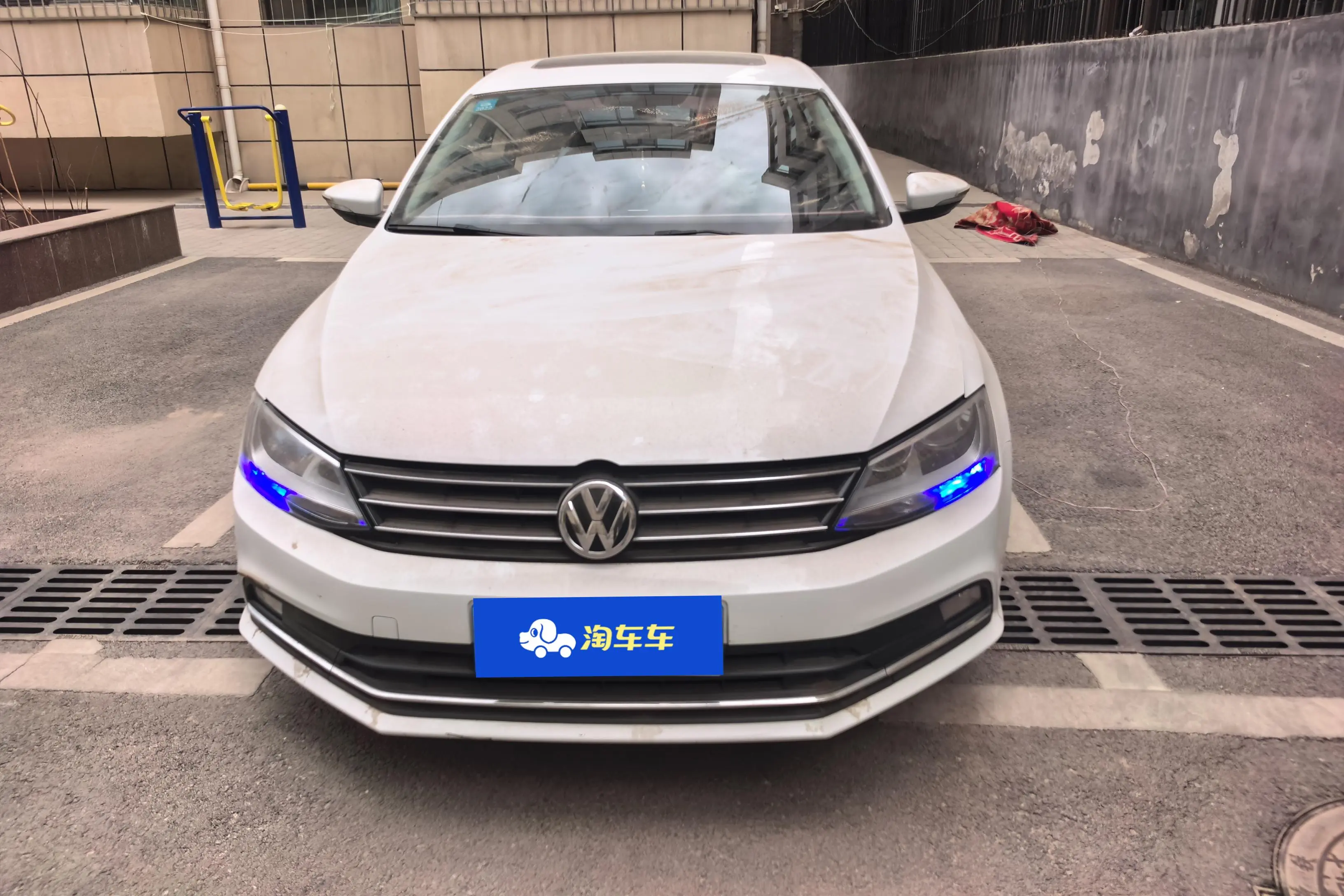 Volkswagen Sagitar  из Китая