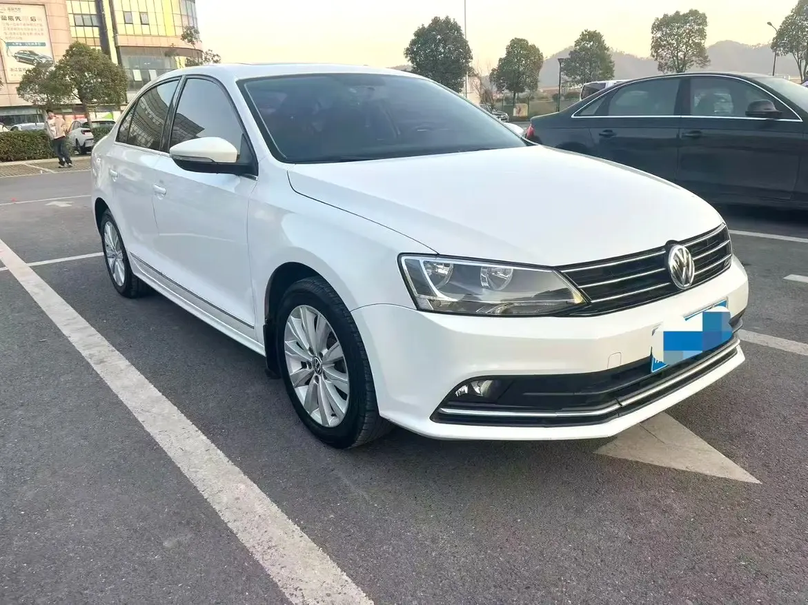 Volkswagen Sagitar  из Китая