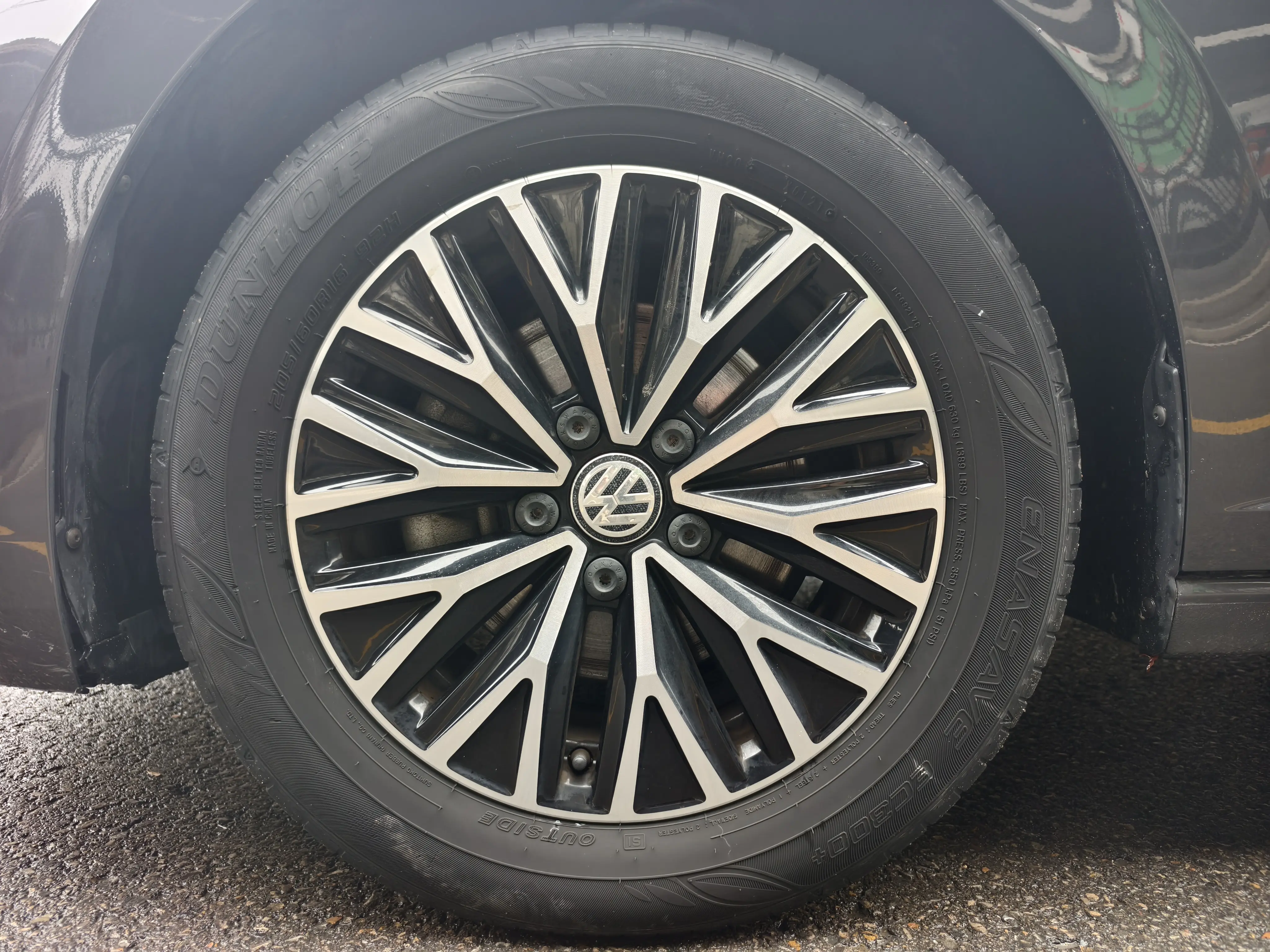 Volkswagen Sagitar  из Китая