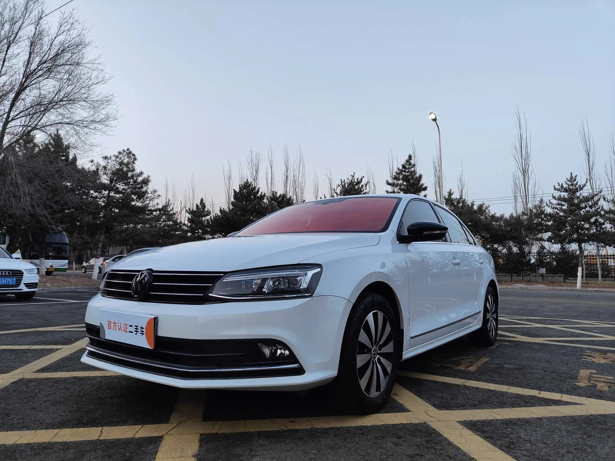 Volkswagen Sagitar  из Китая