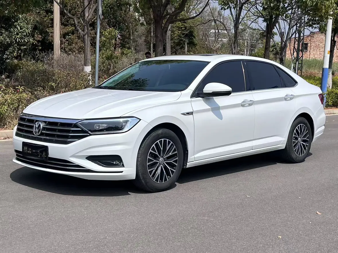 Volkswagen Sagitar  из Китая