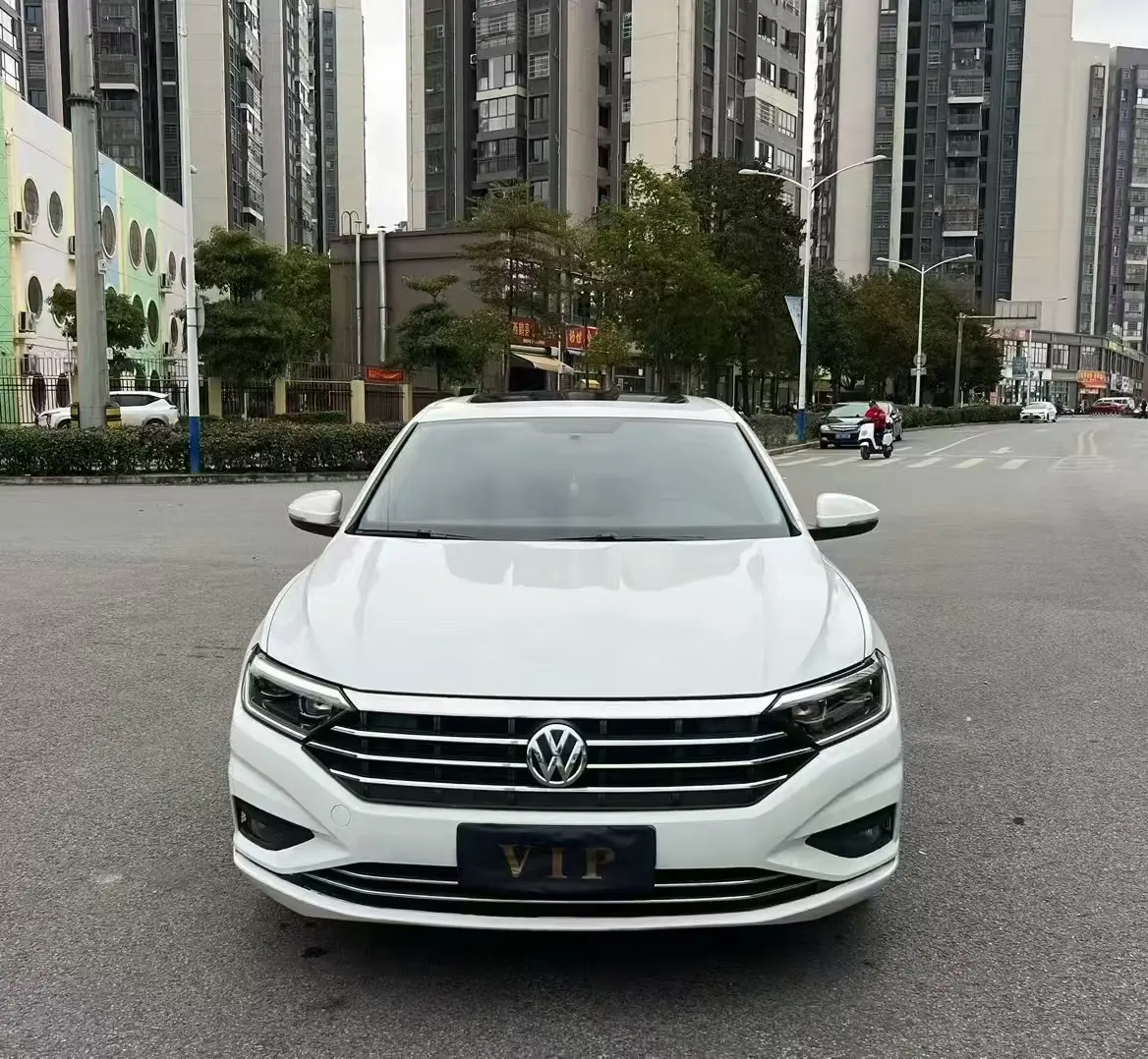 Volkswagen Sagitar  из Китая