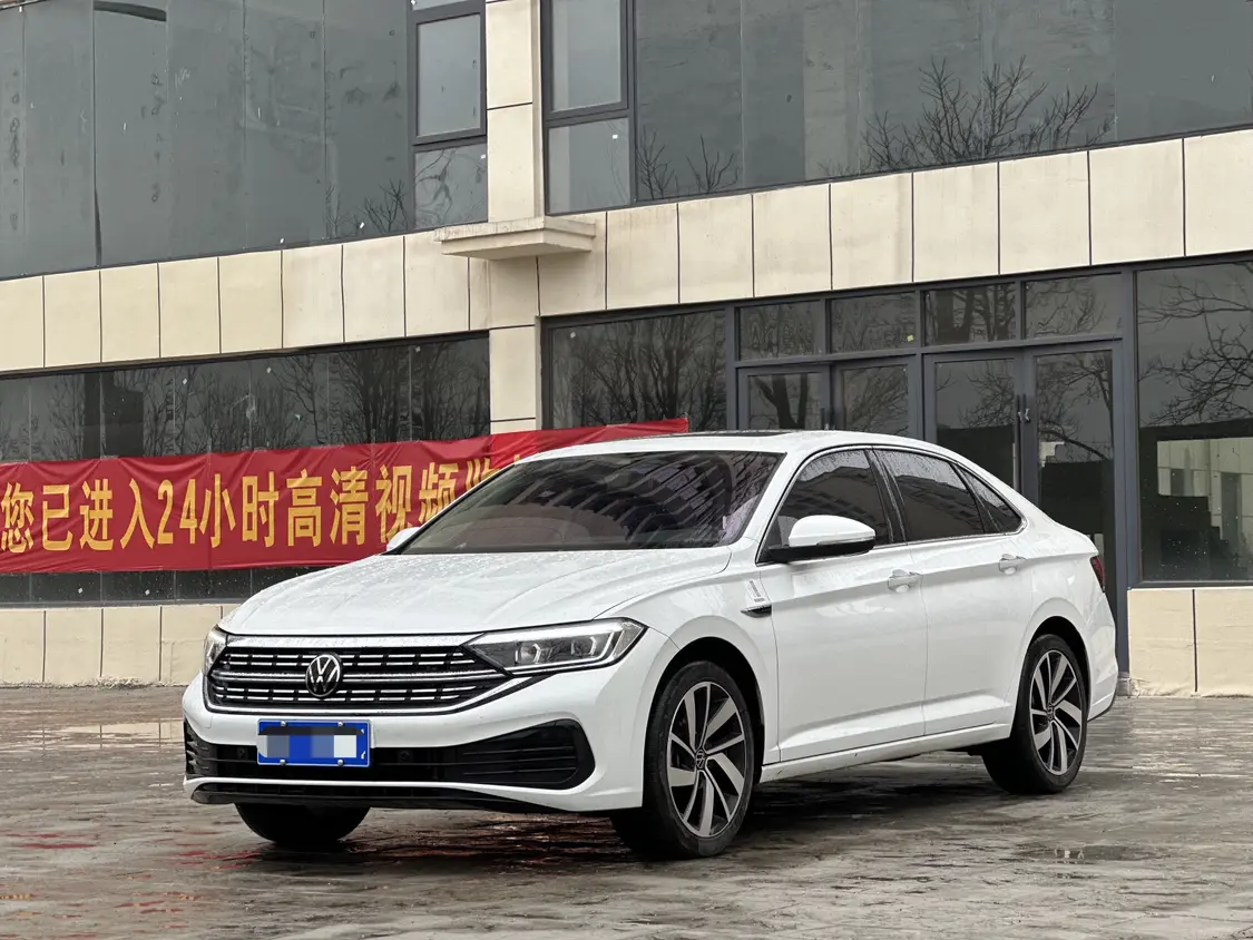 Volkswagen Sagitar  из Китая