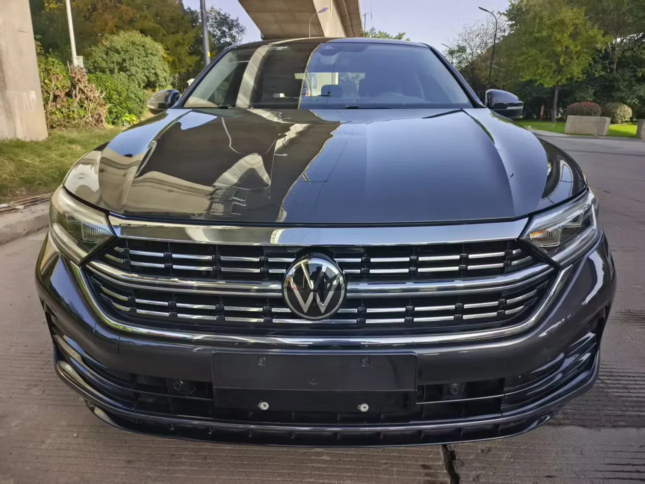 Volkswagen Sagitar  из Китая