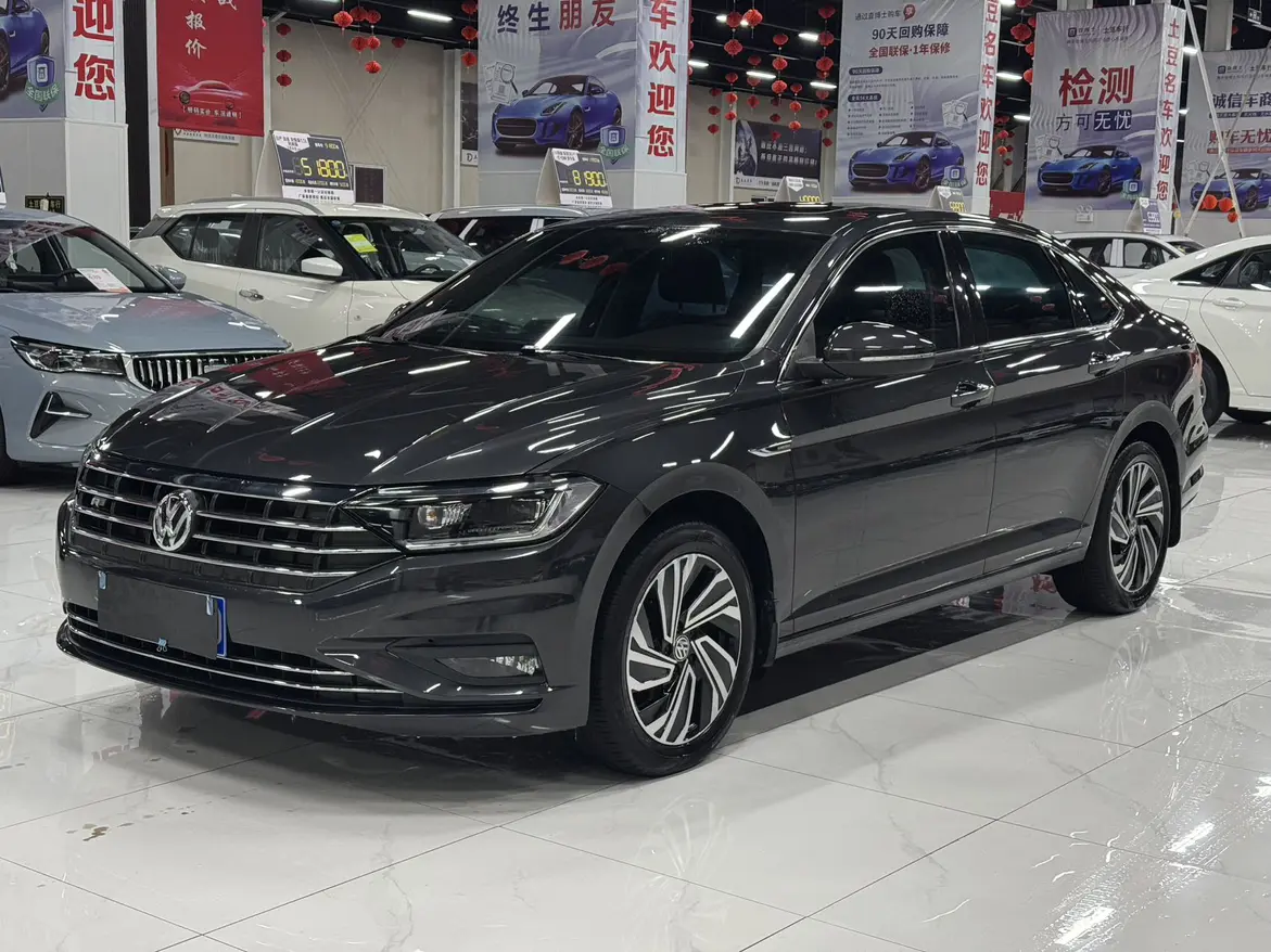 Volkswagen Sagitar  из Китая