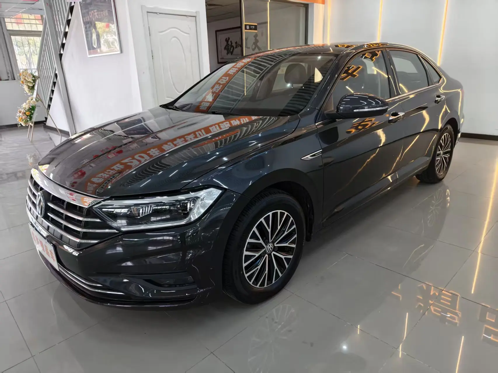 Volkswagen Sagitar  из Китая