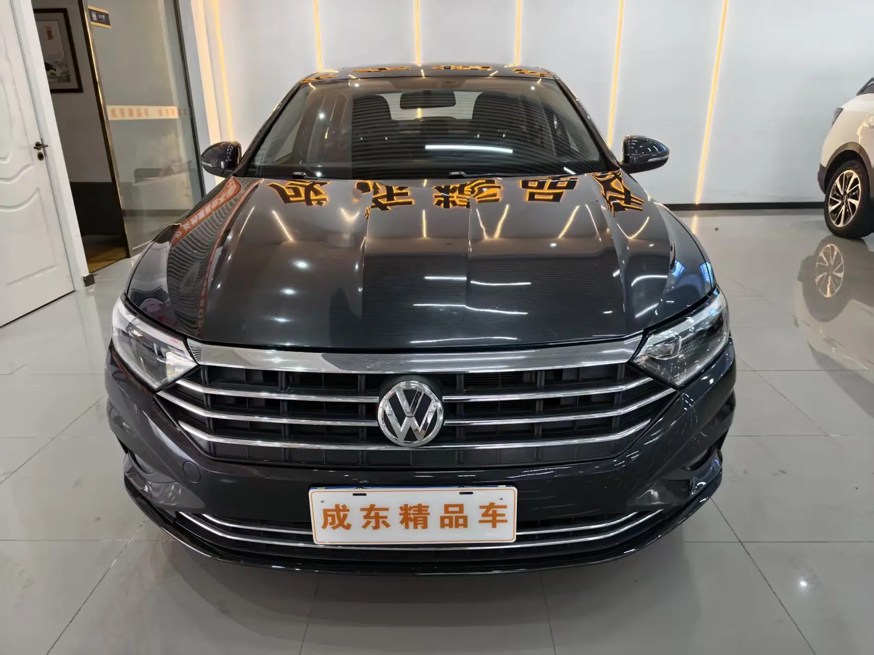 Volkswagen Sagitar  из Китая