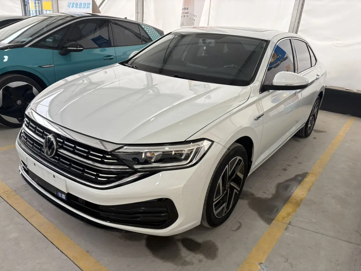 Volkswagen Sagitar  из Китая