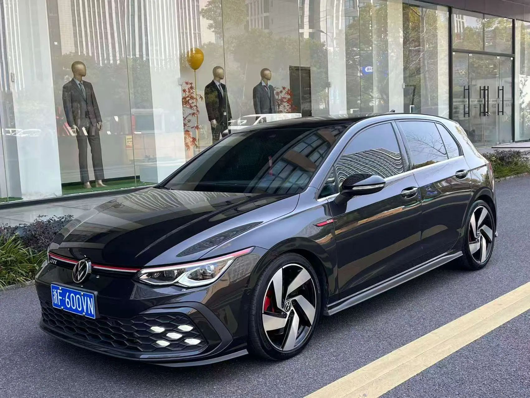 Volkswagen Golf GTI  из Китая
