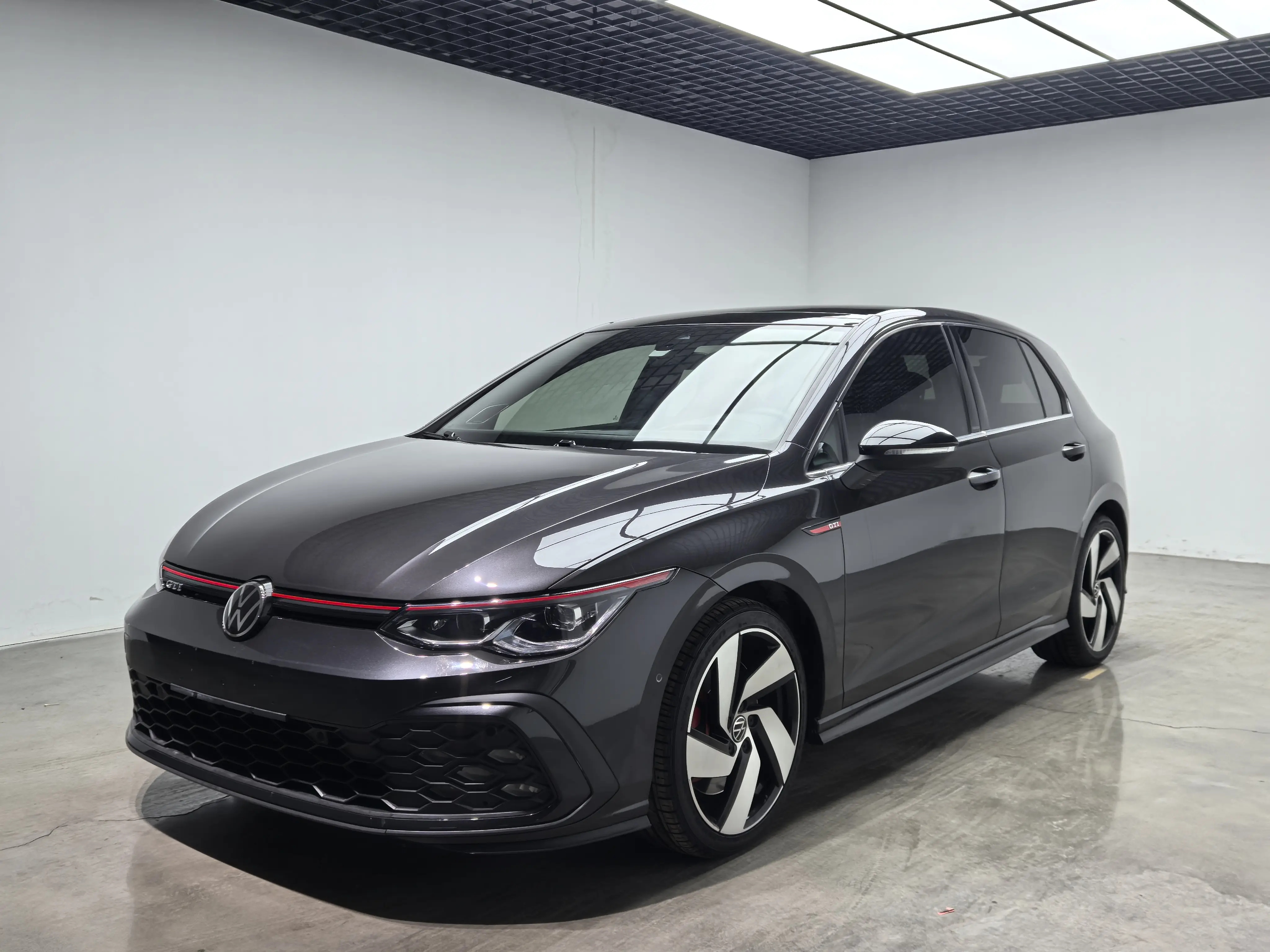 Volkswagen Golf GTI  из Китая