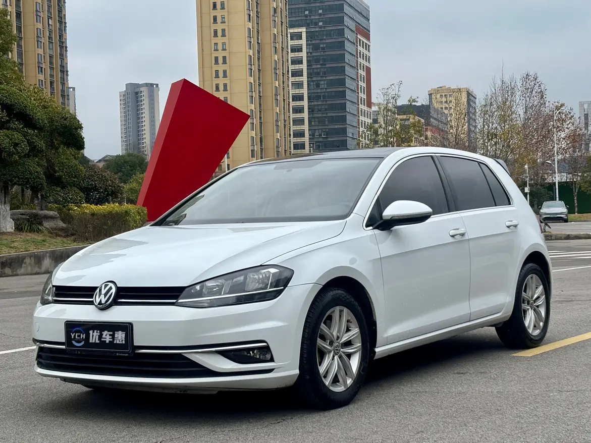 Volkswagen Golf  из Китая