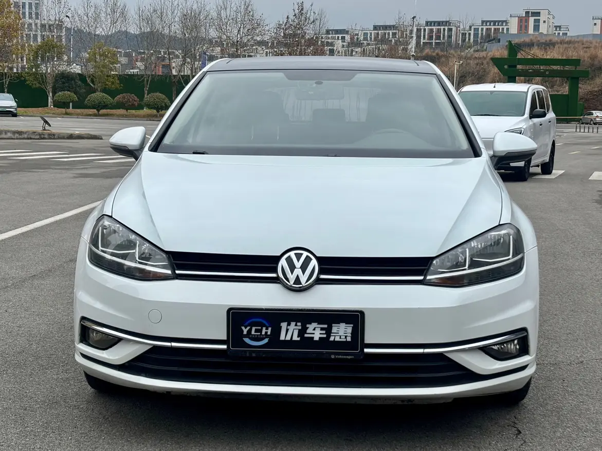 Volkswagen Golf  из Китая