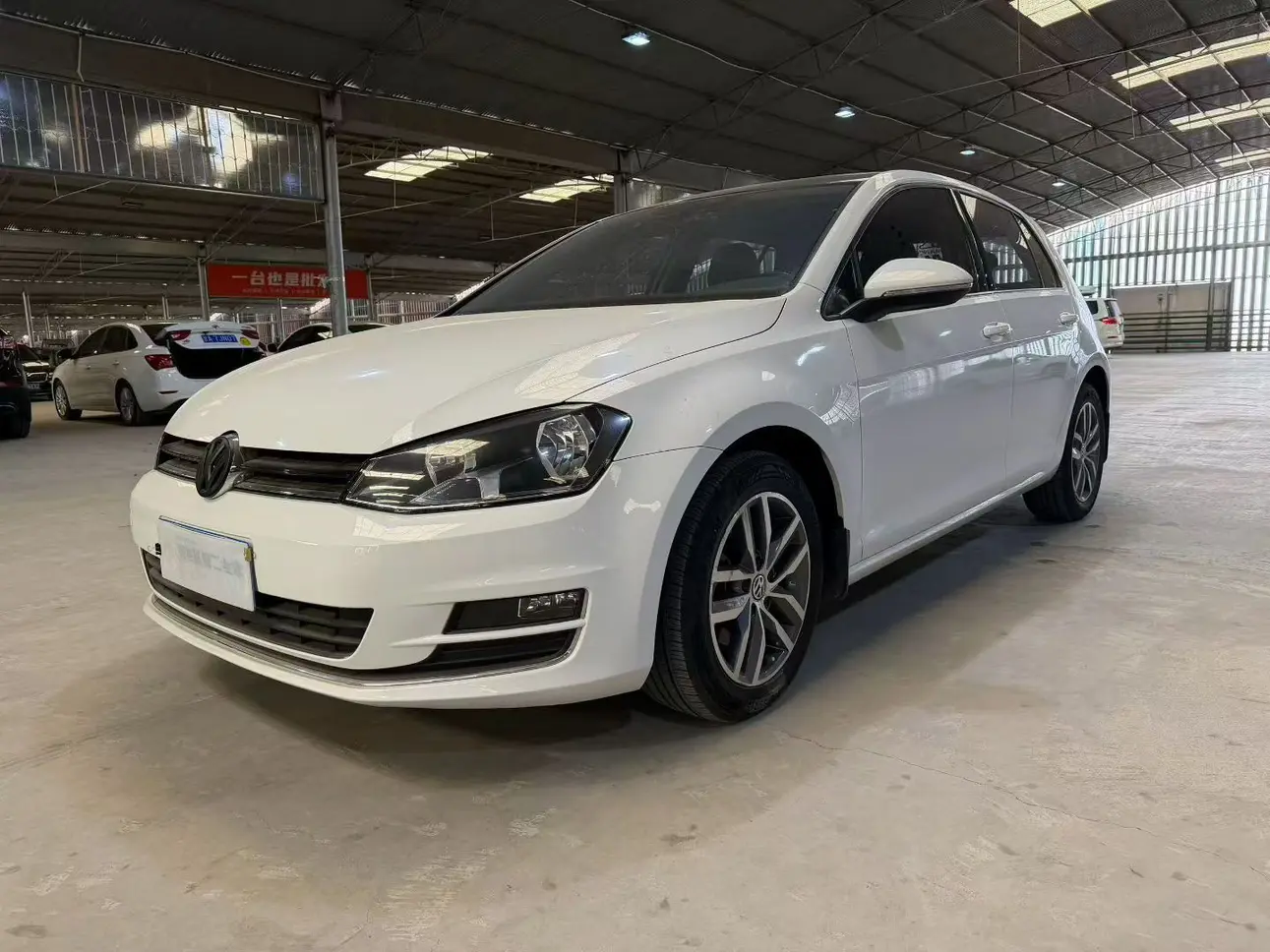 Volkswagen Golf  из Китая