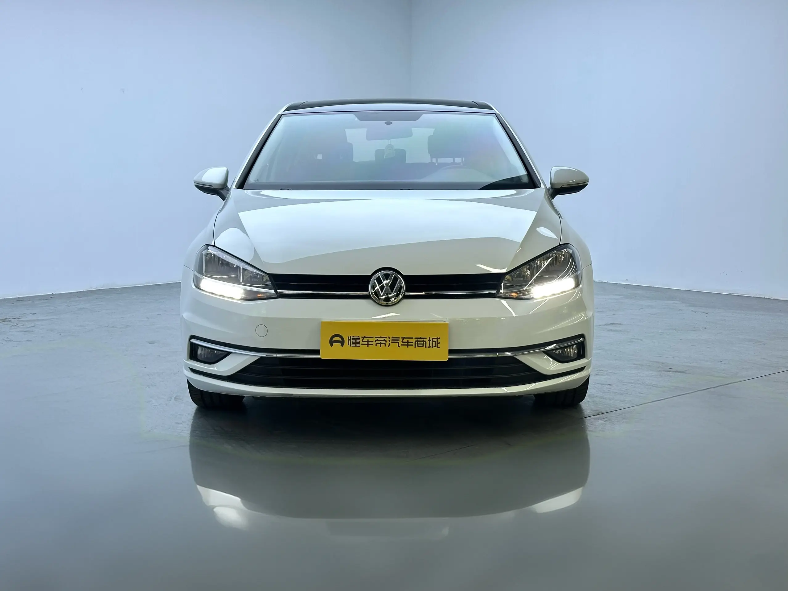 Volkswagen Golf  из Китая