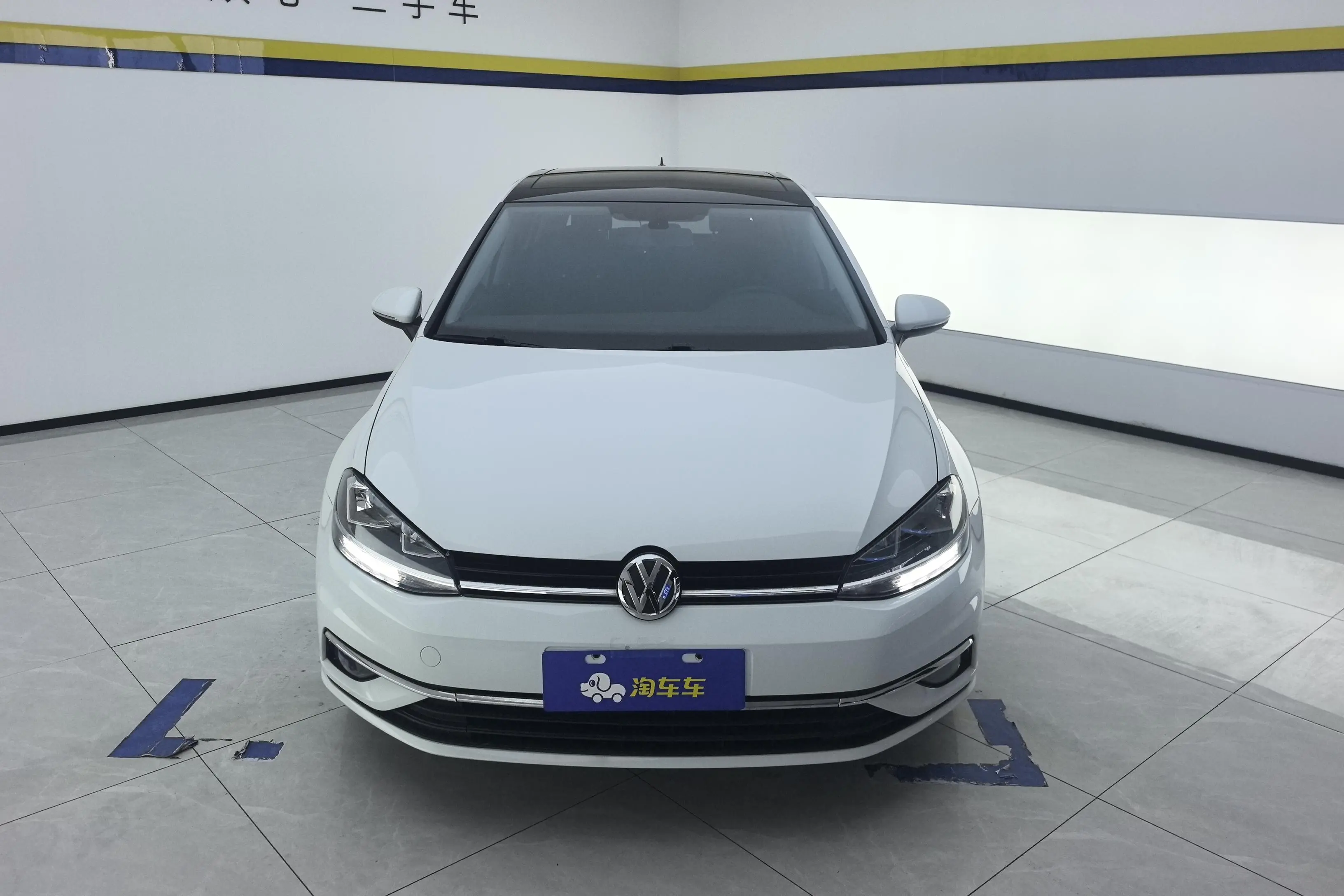 Volkswagen Golf  из Китая