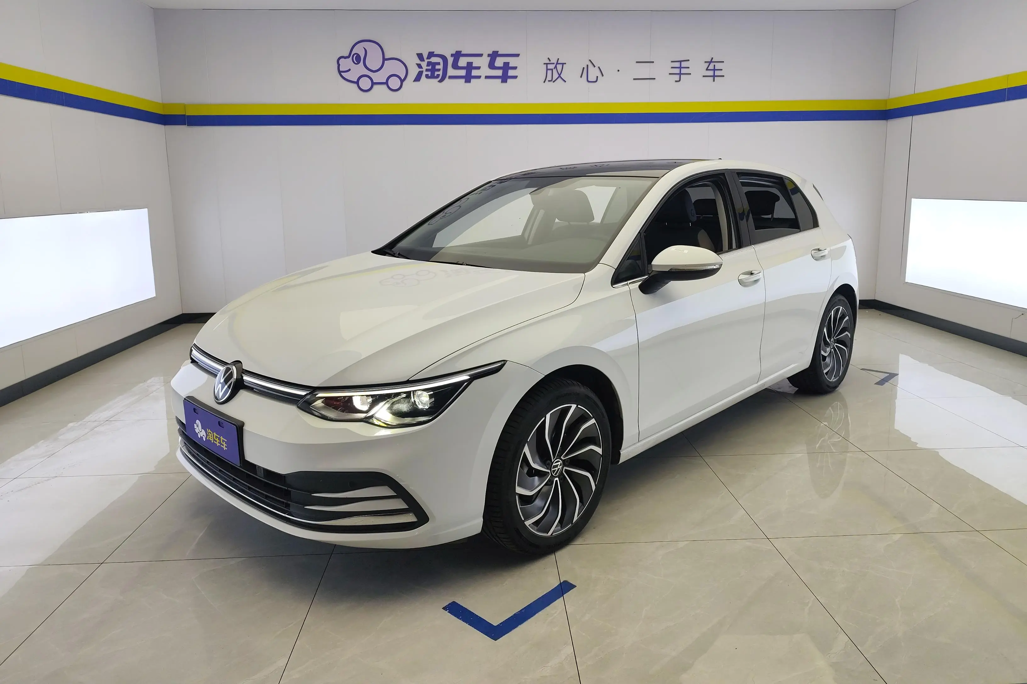 Volkswagen Golf  из Китая