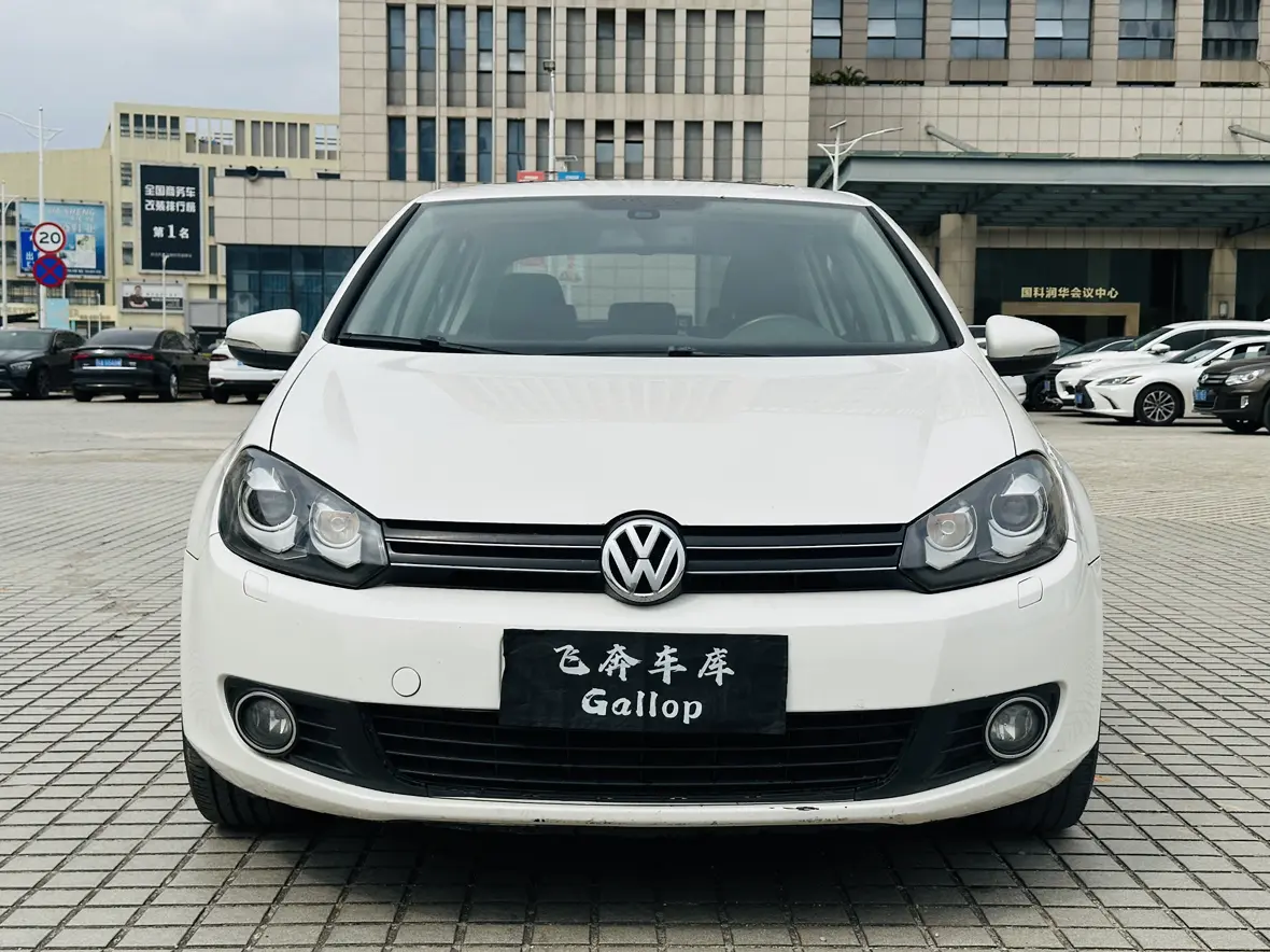 Volkswagen Golf  из Китая