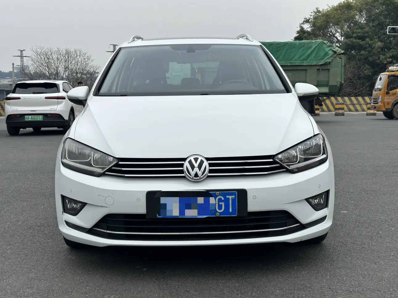 Volkswagen Golf  из Китая