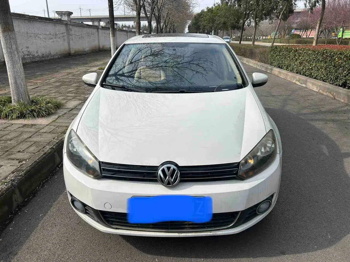 Volkswagen Golf  из Китая