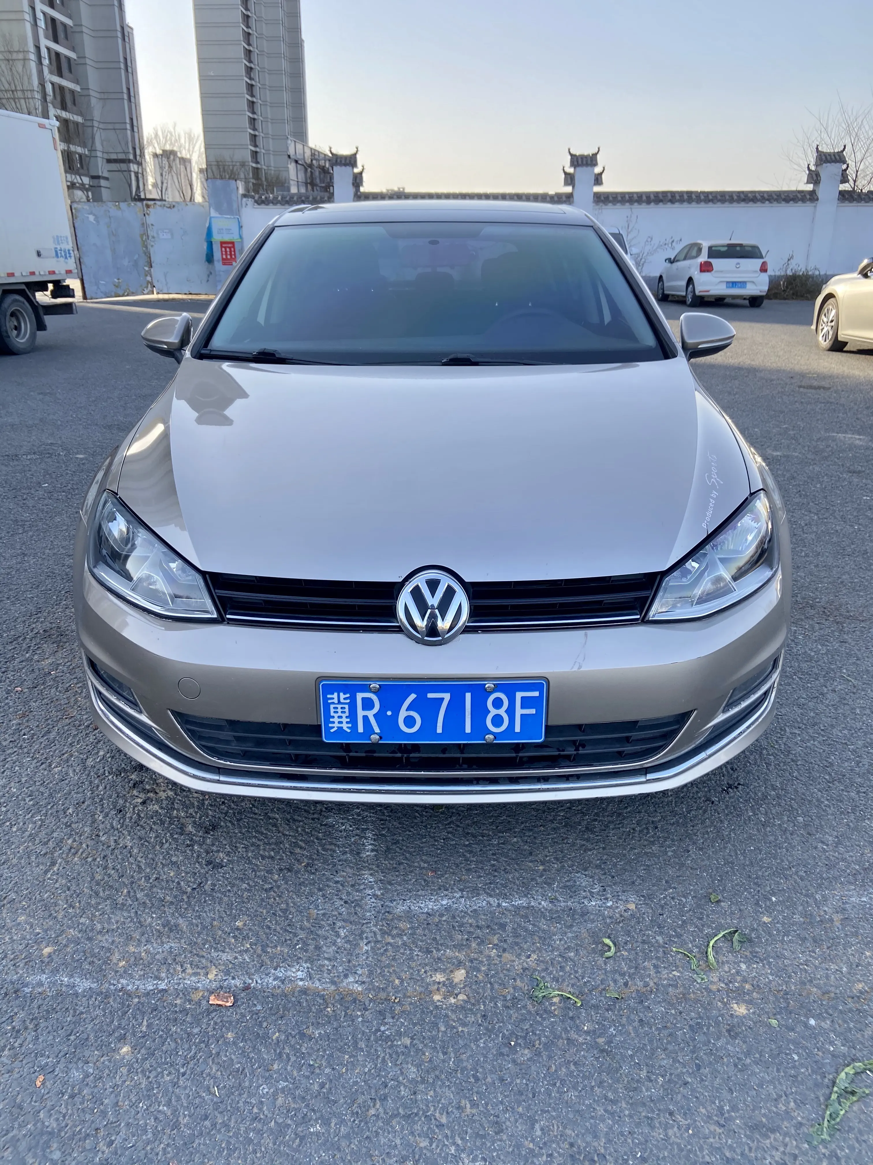 Volkswagen Golf  из Китая