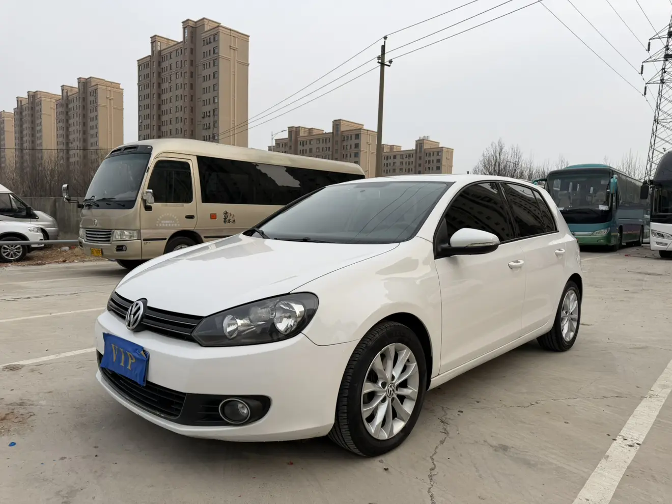 Volkswagen Golf  из Китая