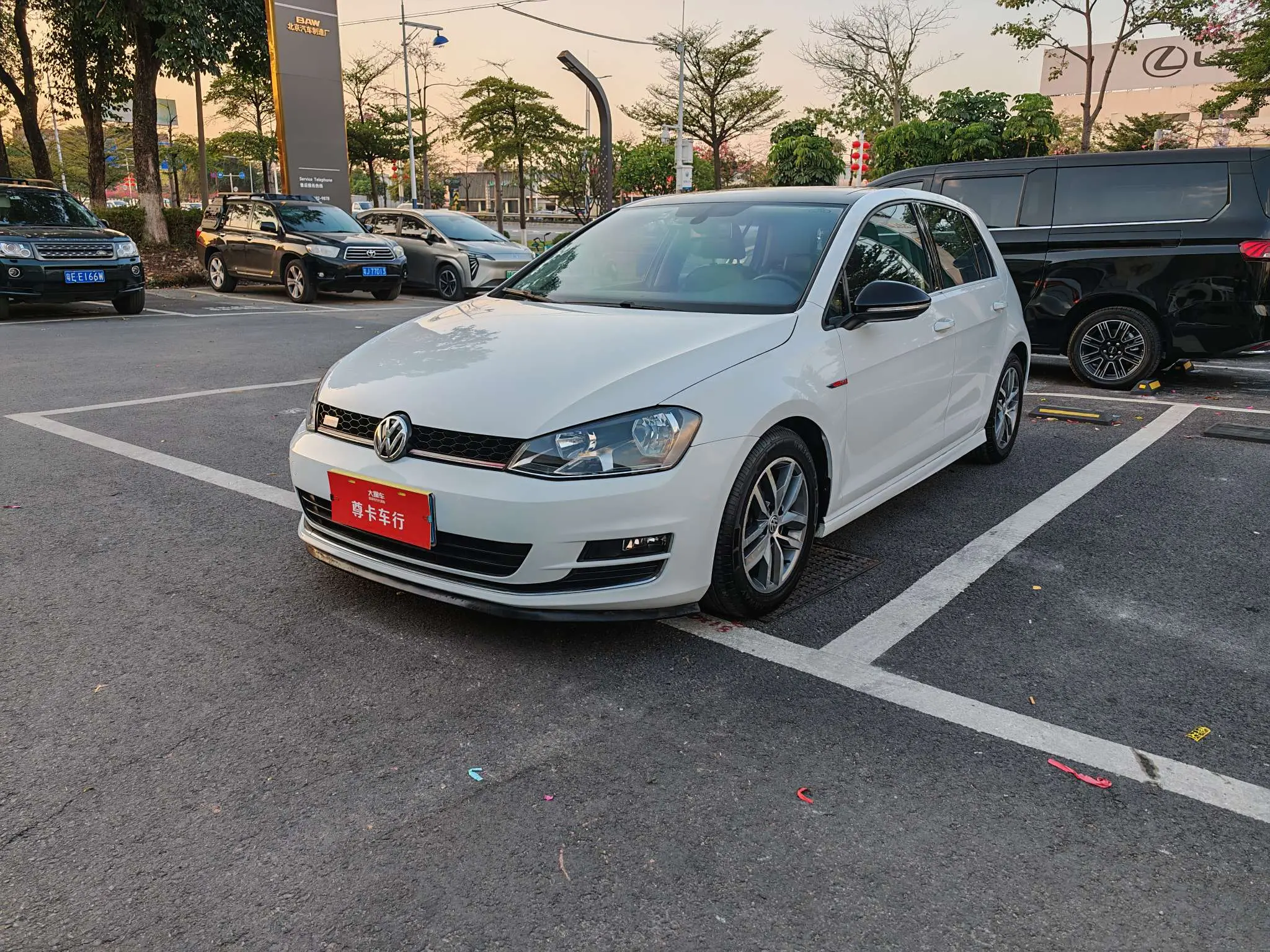 Volkswagen Golf  из Китая