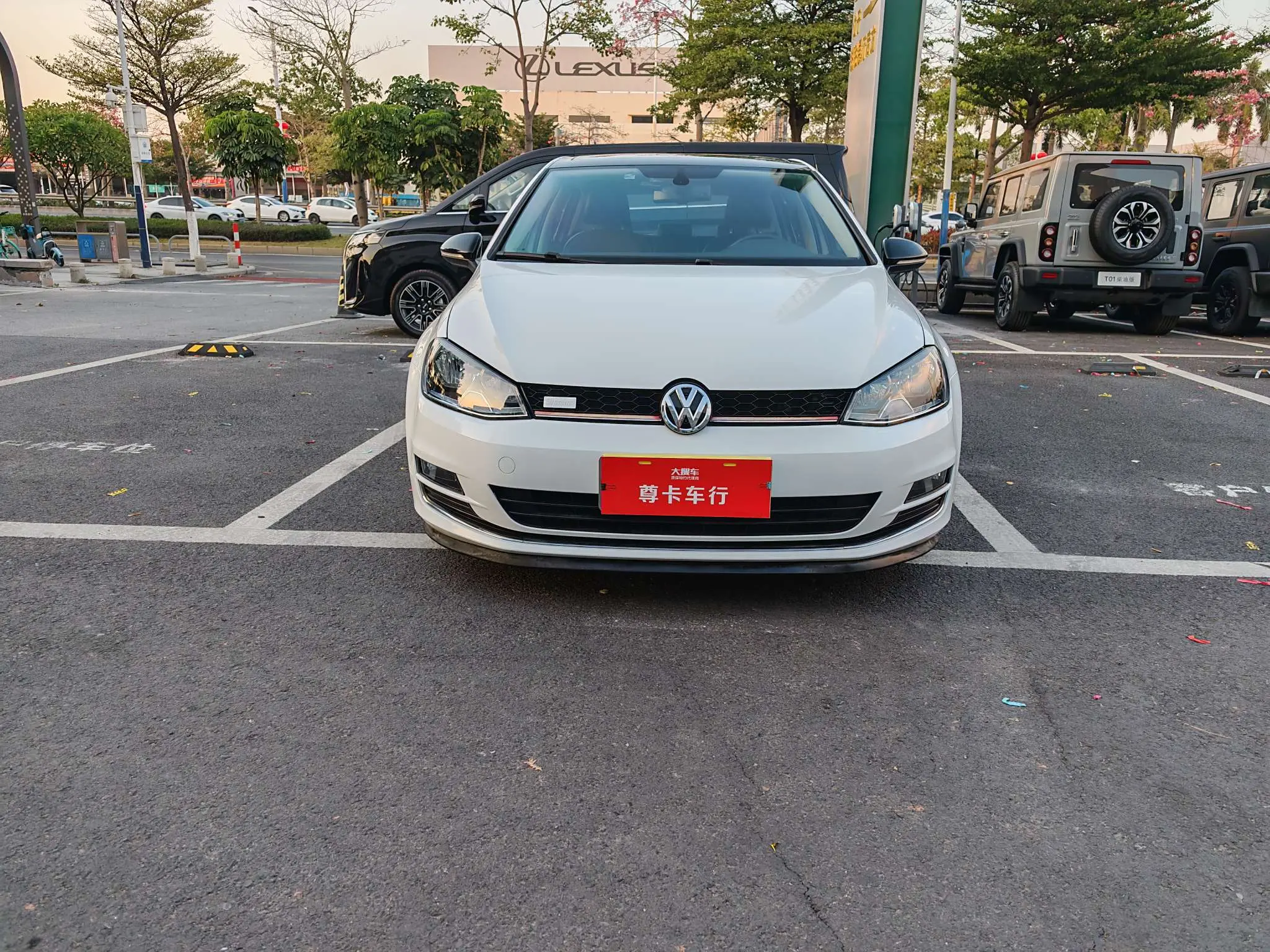 Volkswagen Golf  из Китая