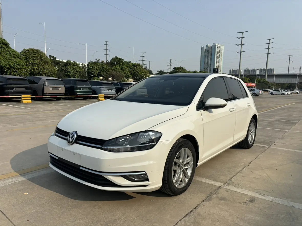 Volkswagen Golf  из Китая