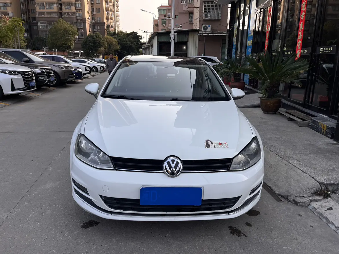 Volkswagen Golf  из Китая