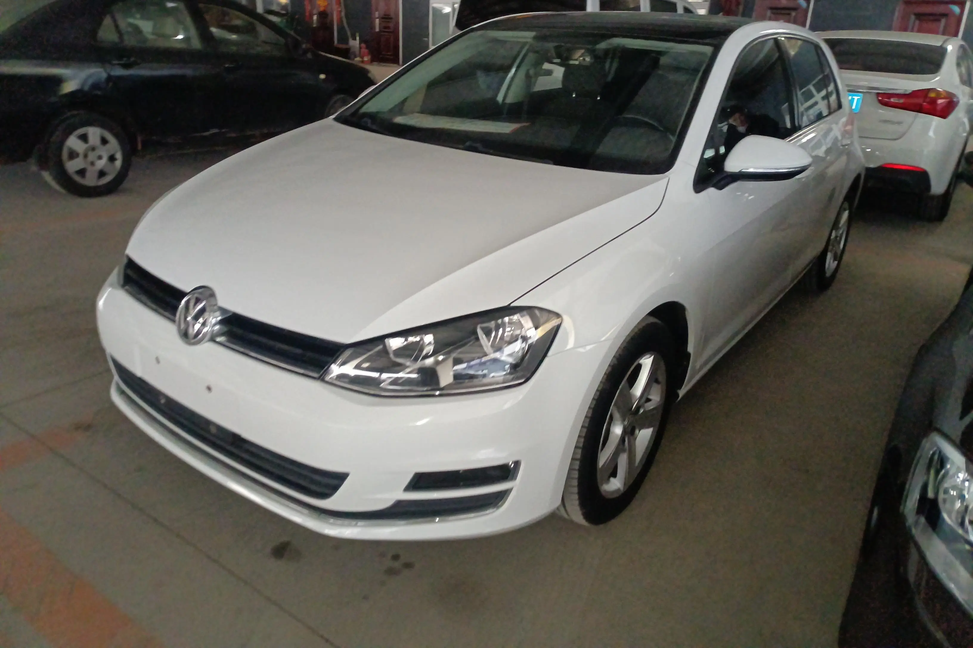 Volkswagen Golf  из Китая