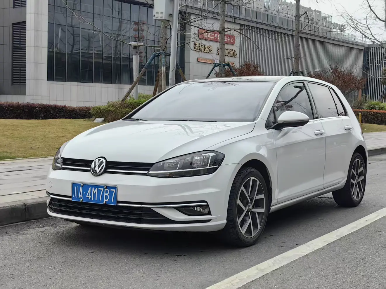 Volkswagen Golf  из Китая