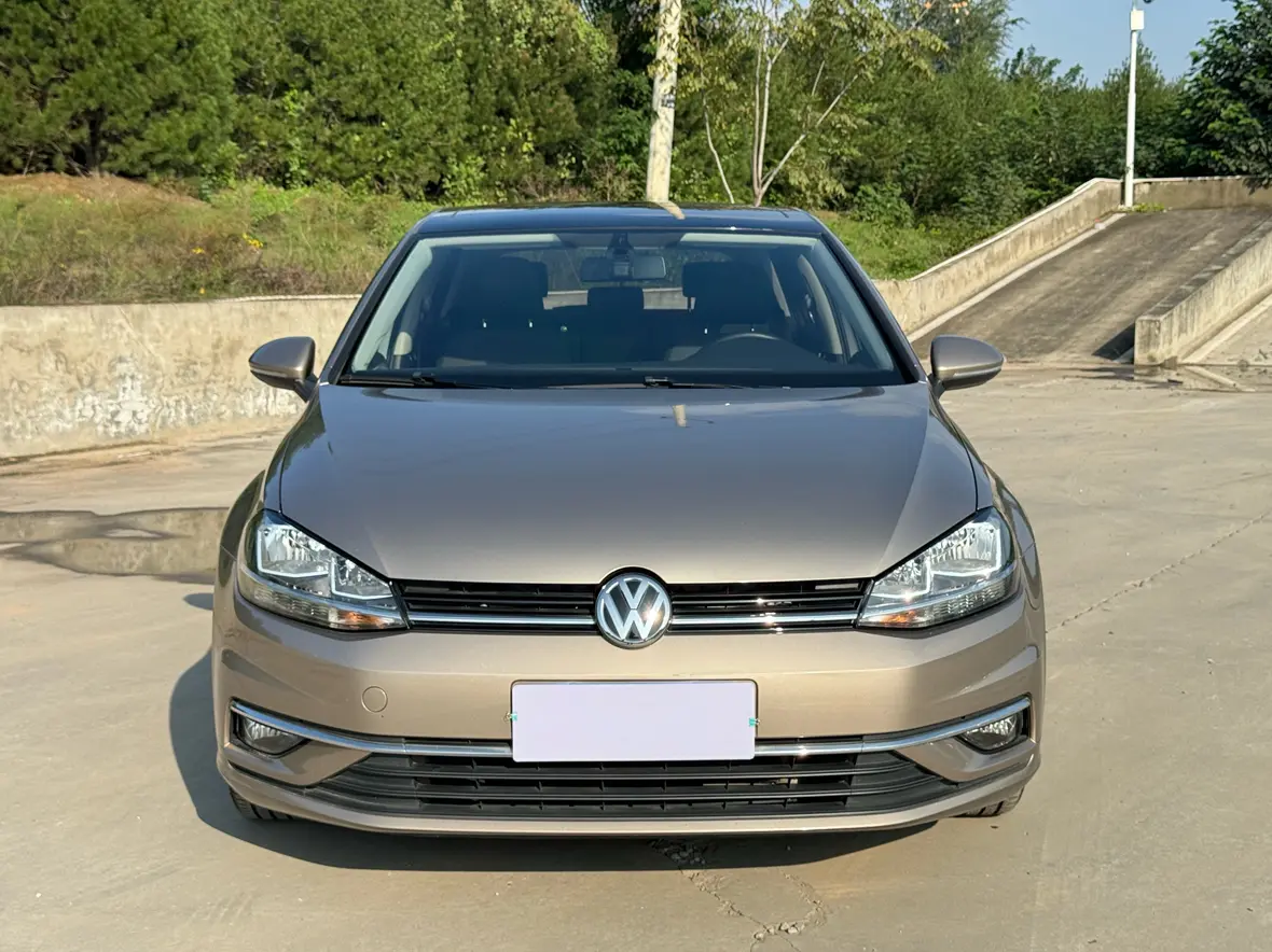 Volkswagen Golf  из Китая
