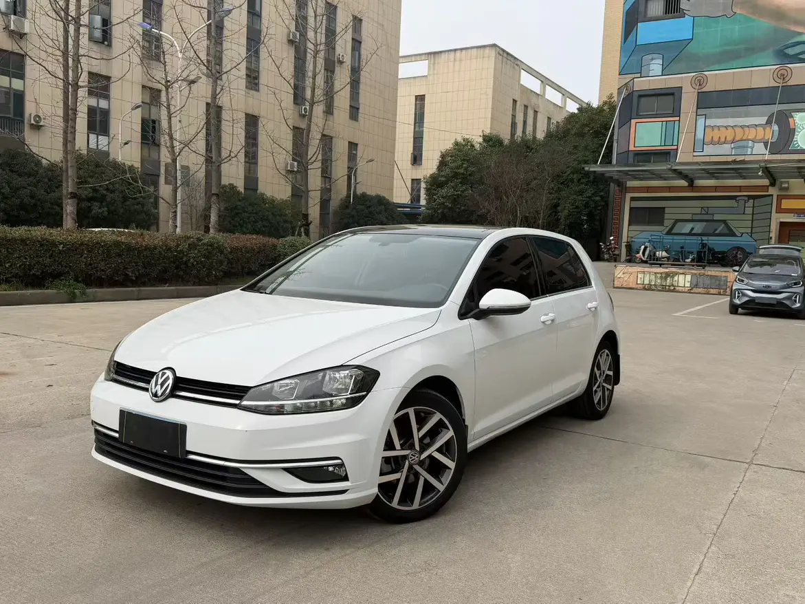 Volkswagen Golf  из Китая