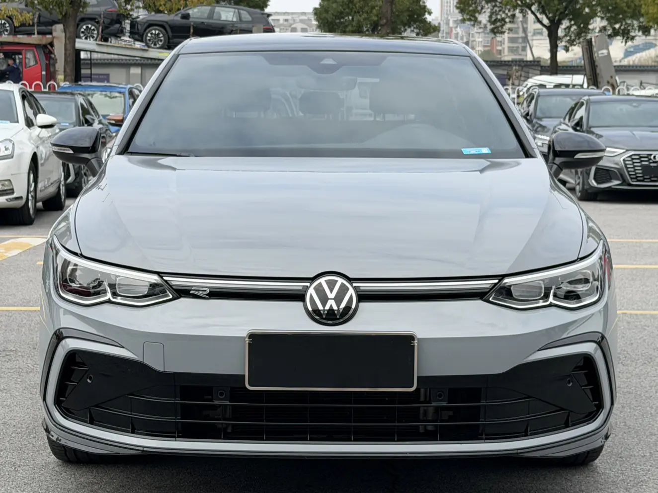 Volkswagen Golf  из Китая