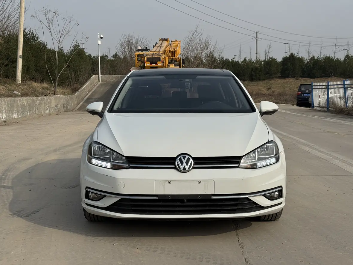 Volkswagen Golf  из Китая
