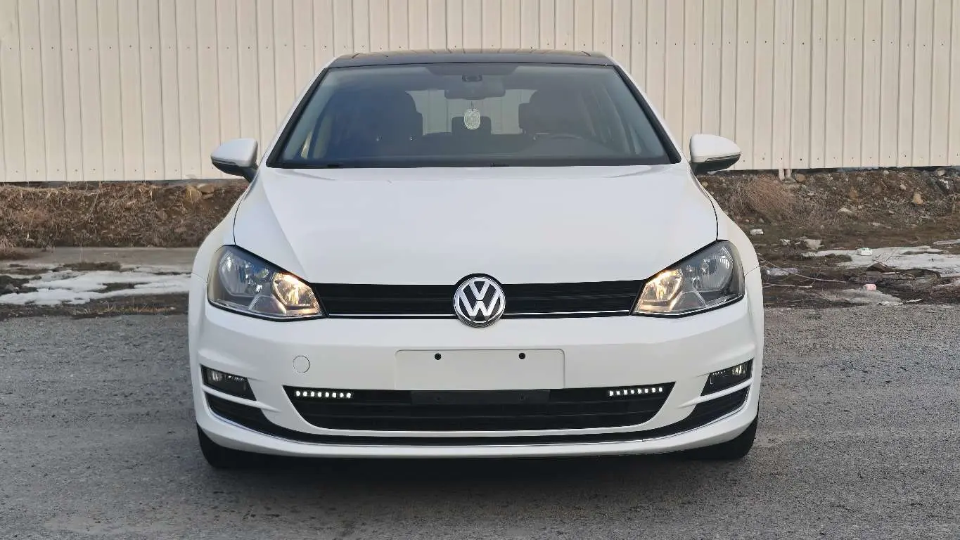 Volkswagen Golf  из Китая