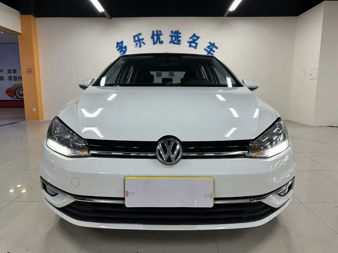 Volkswagen Golf  из Китая