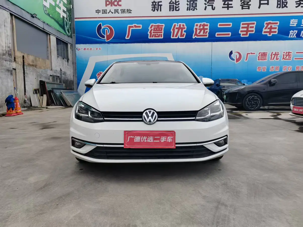 Volkswagen Golf  из Китая