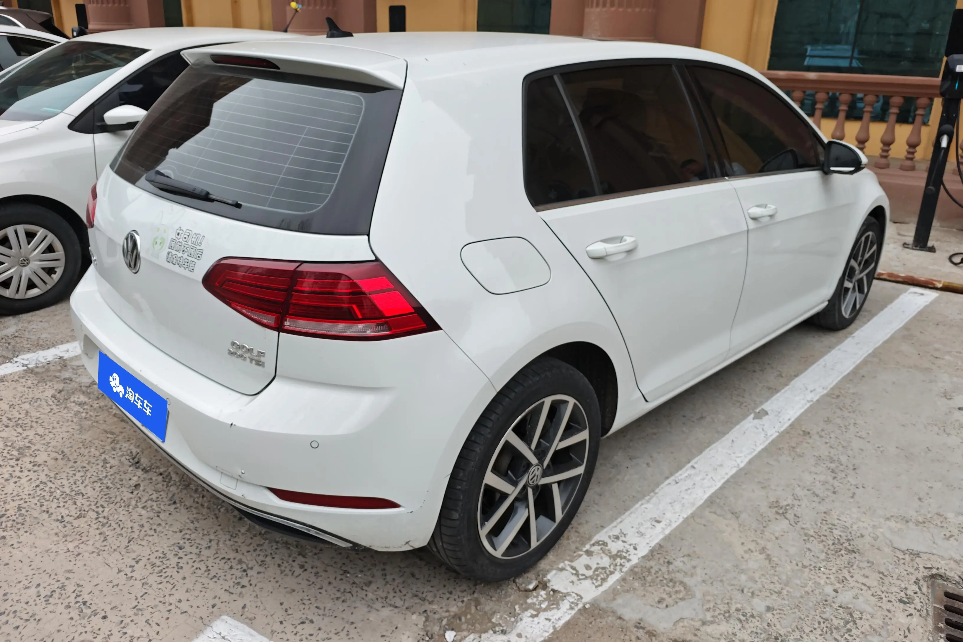 Volkswagen Golf  из Китая