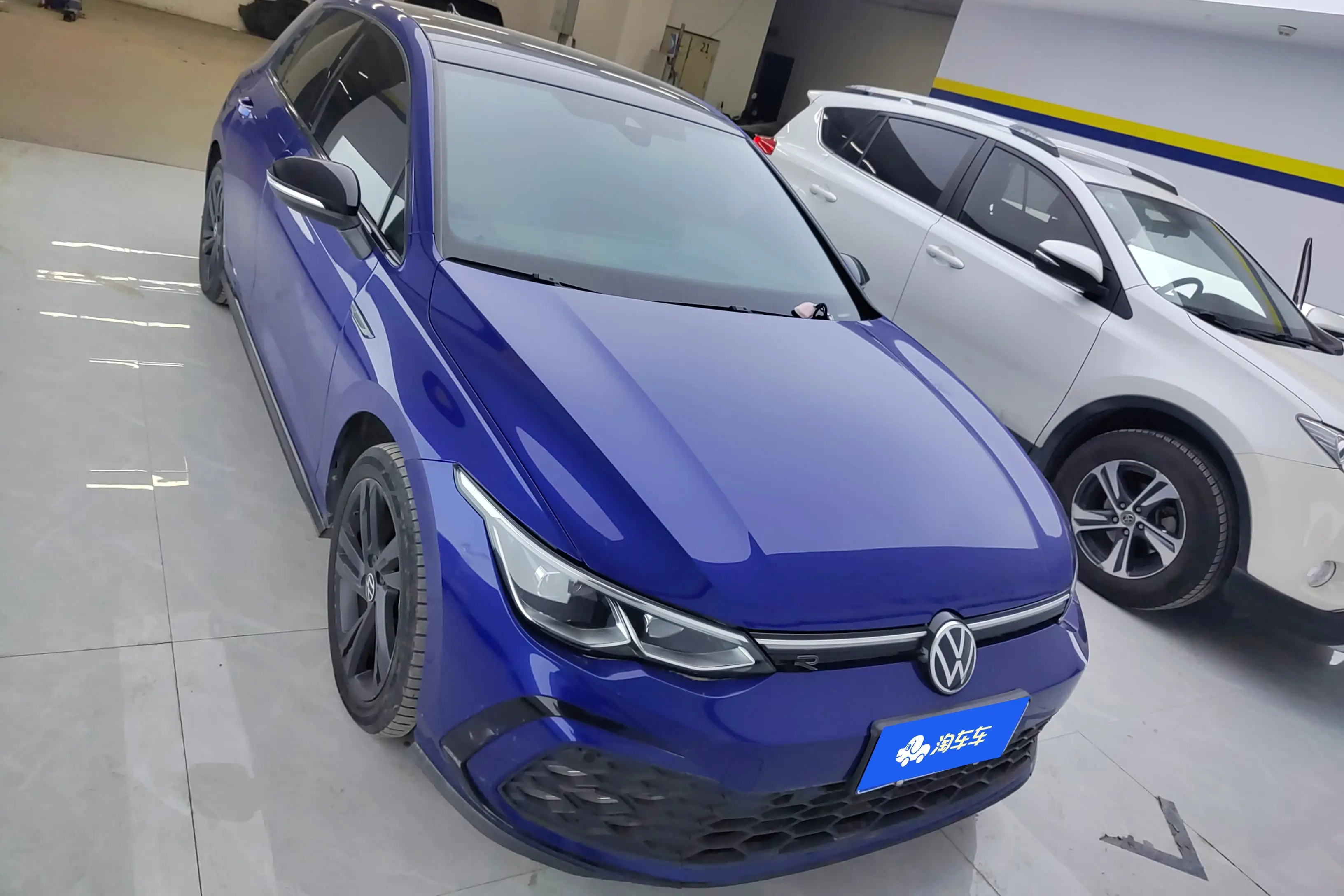 Volkswagen Golf  из Китая