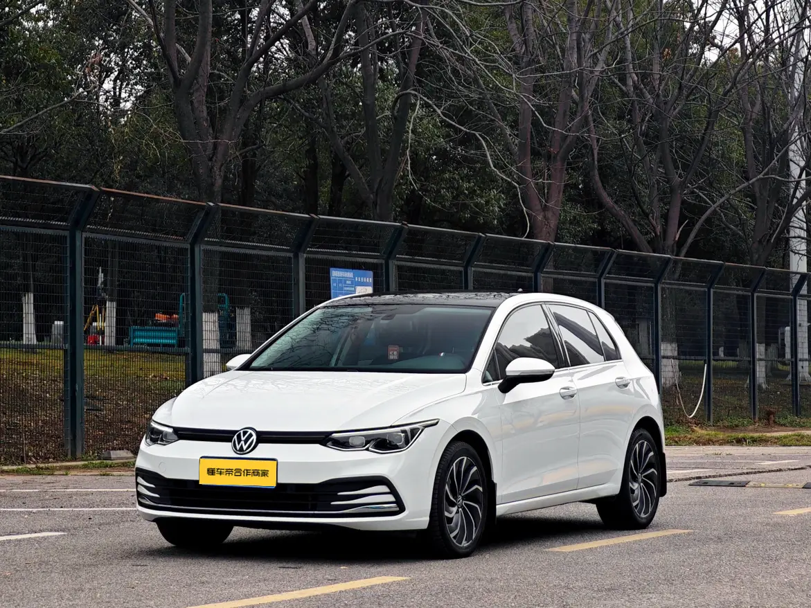 Volkswagen Golf  из Китая