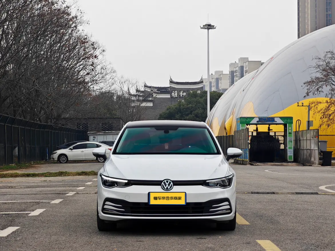 Volkswagen Golf  из Китая