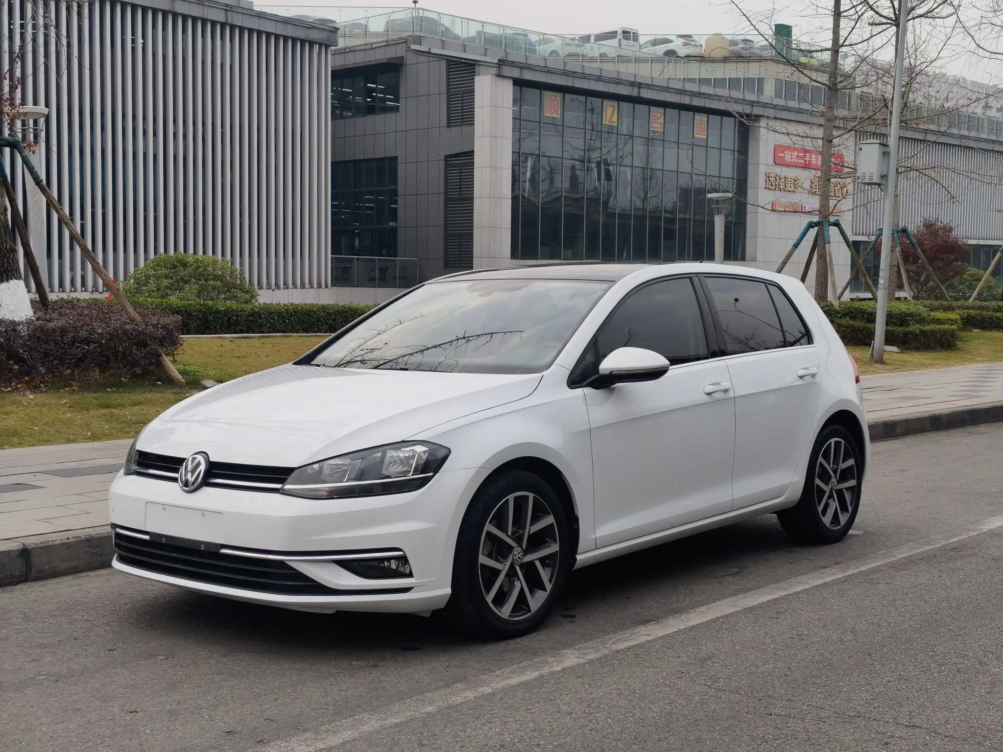 Volkswagen Golf  из Китая