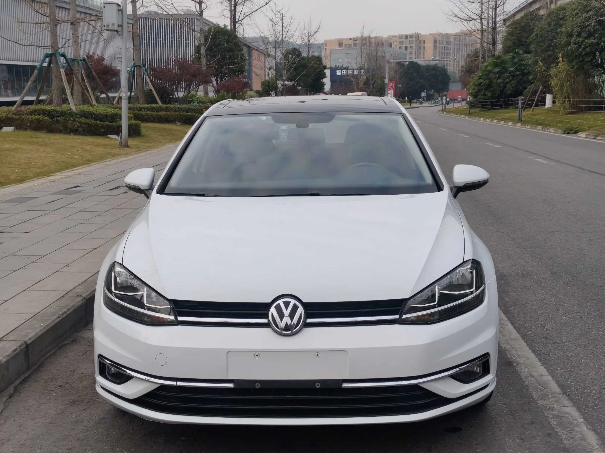 Volkswagen Golf  из Китая