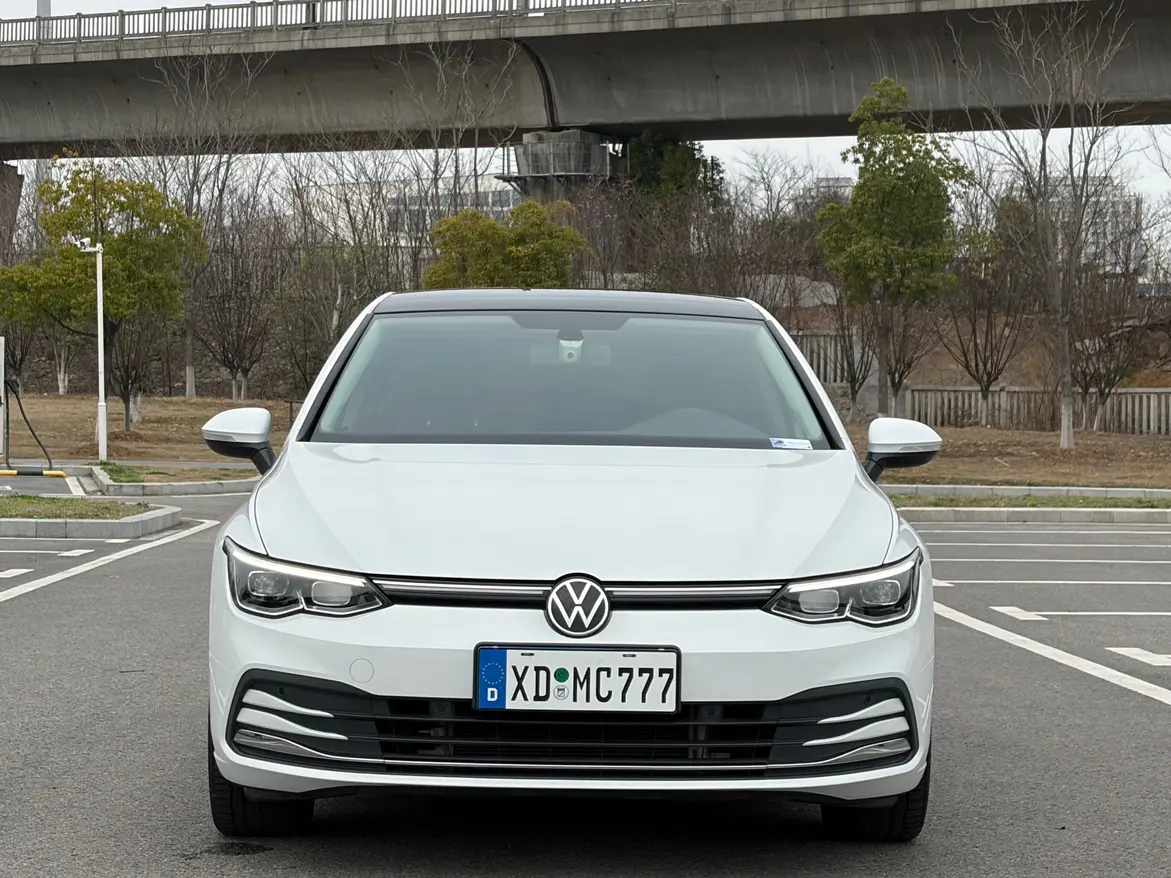 Volkswagen Golf  из Китая