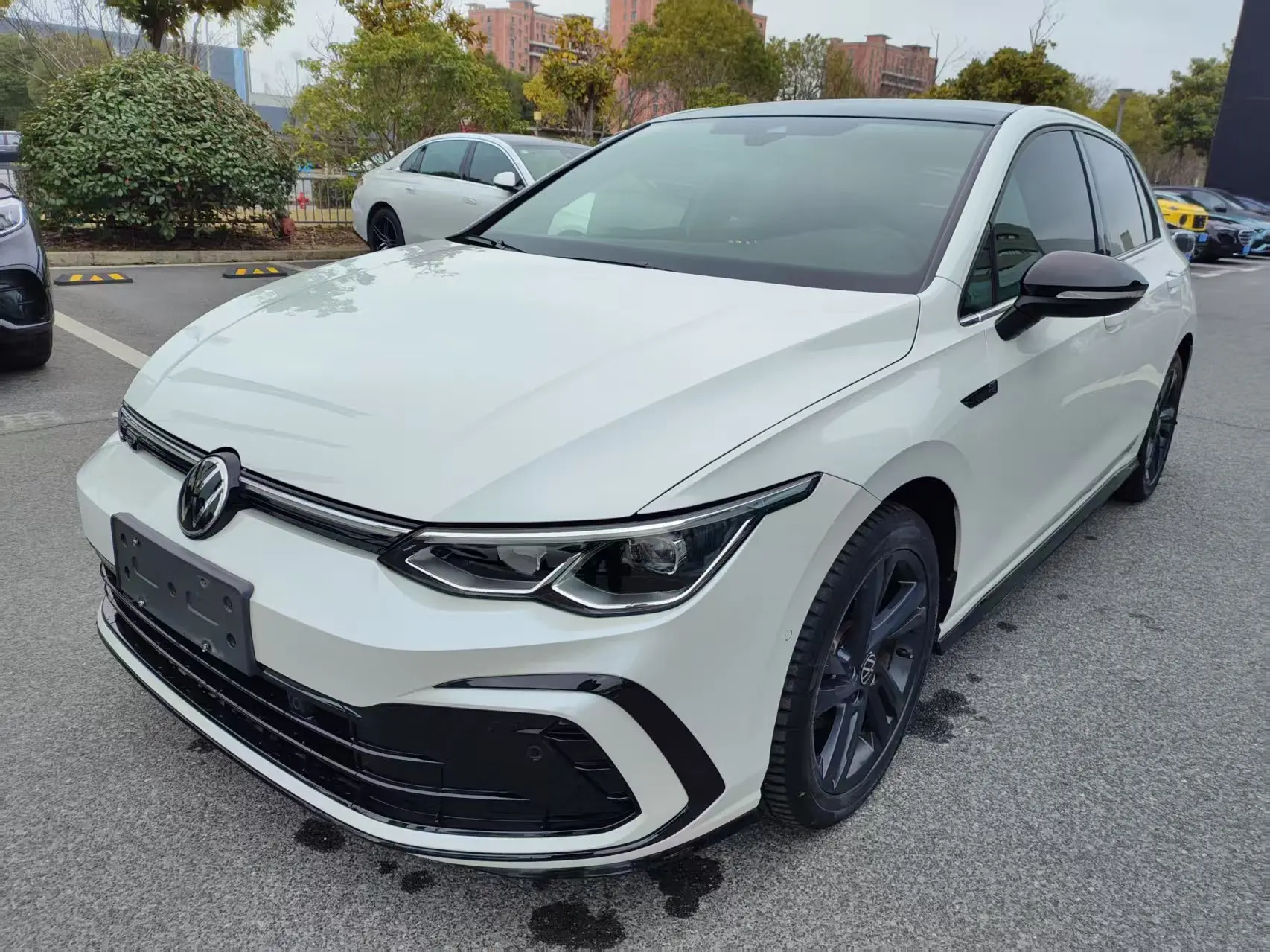 Volkswagen Golf  из Китая